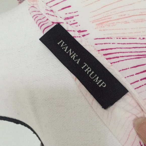 Ivanka Trump Short Sleeve Blouse NWT - Picture 5 of 7